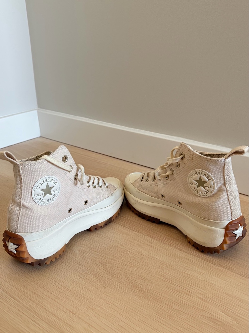 Converse Beige High-Top Platform Run Star Hike Sneakers - Picture 4 of 6